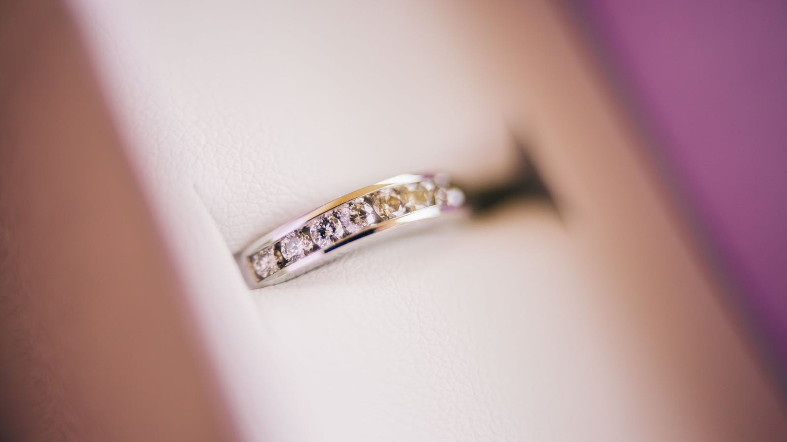 tungsten vs silicone rings — FoundryCut