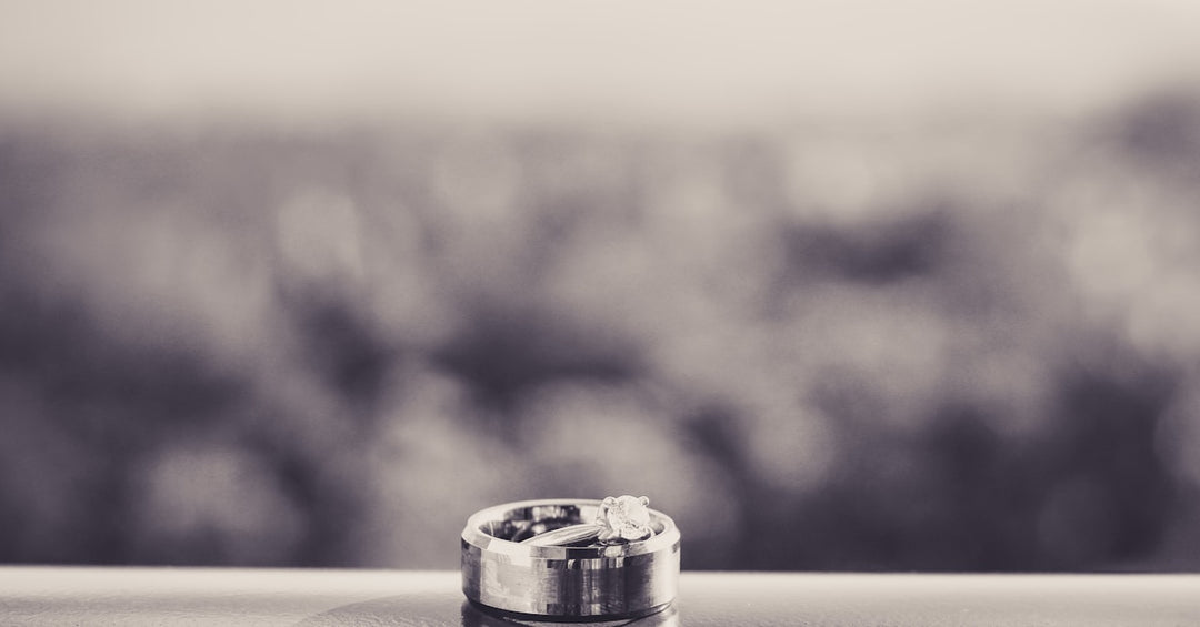 tungsten wedding band close up — tungsten rings pros and cons